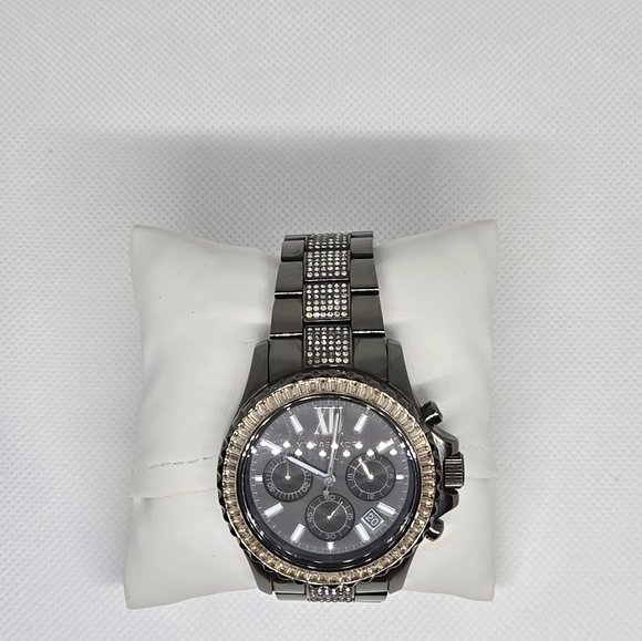 Michael Kors Everest Chronograph Watch - Picture 8 of 15